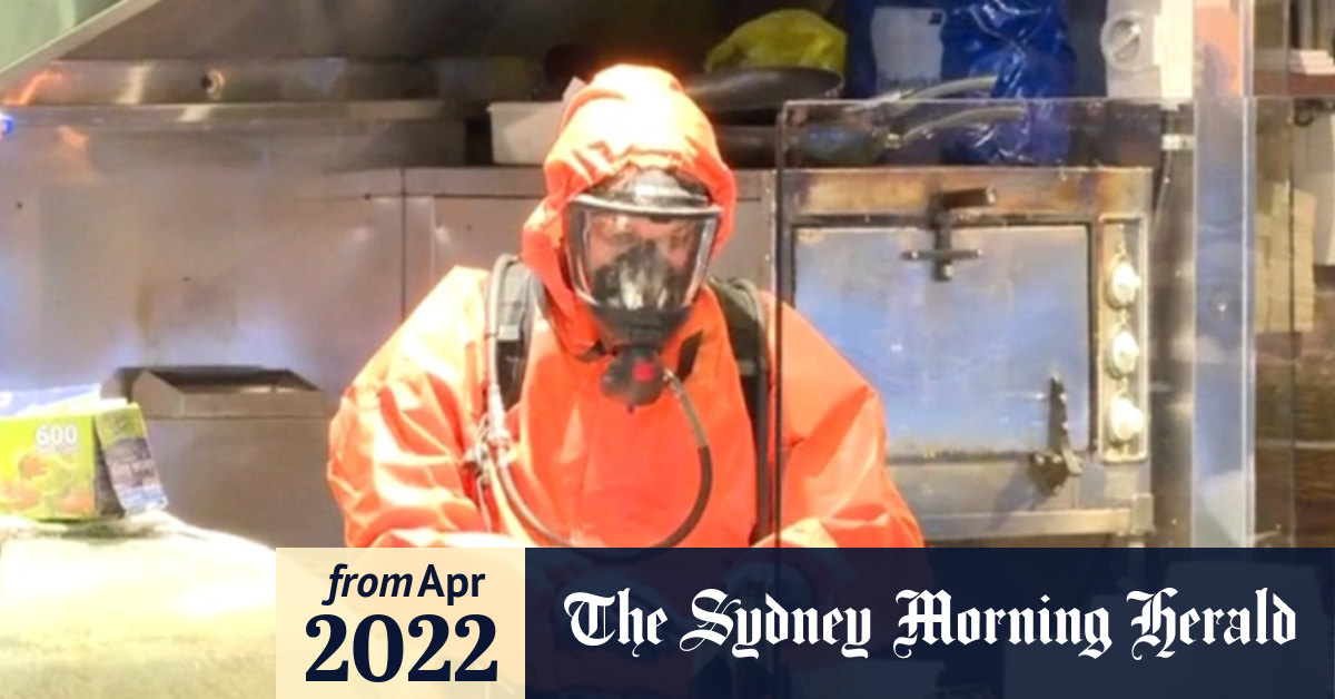 Video Sydney woman suffers burns to her face after men throw acid at her